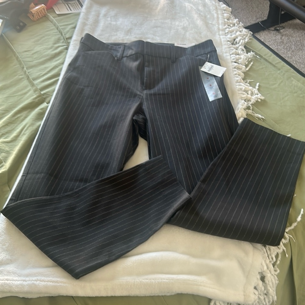 Old Navy Pixie Ankle Pants